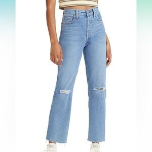 Levi’s‎ size 32 Ribcage Straight Ankle Button Fly Fray Hem Light Wash Jeans